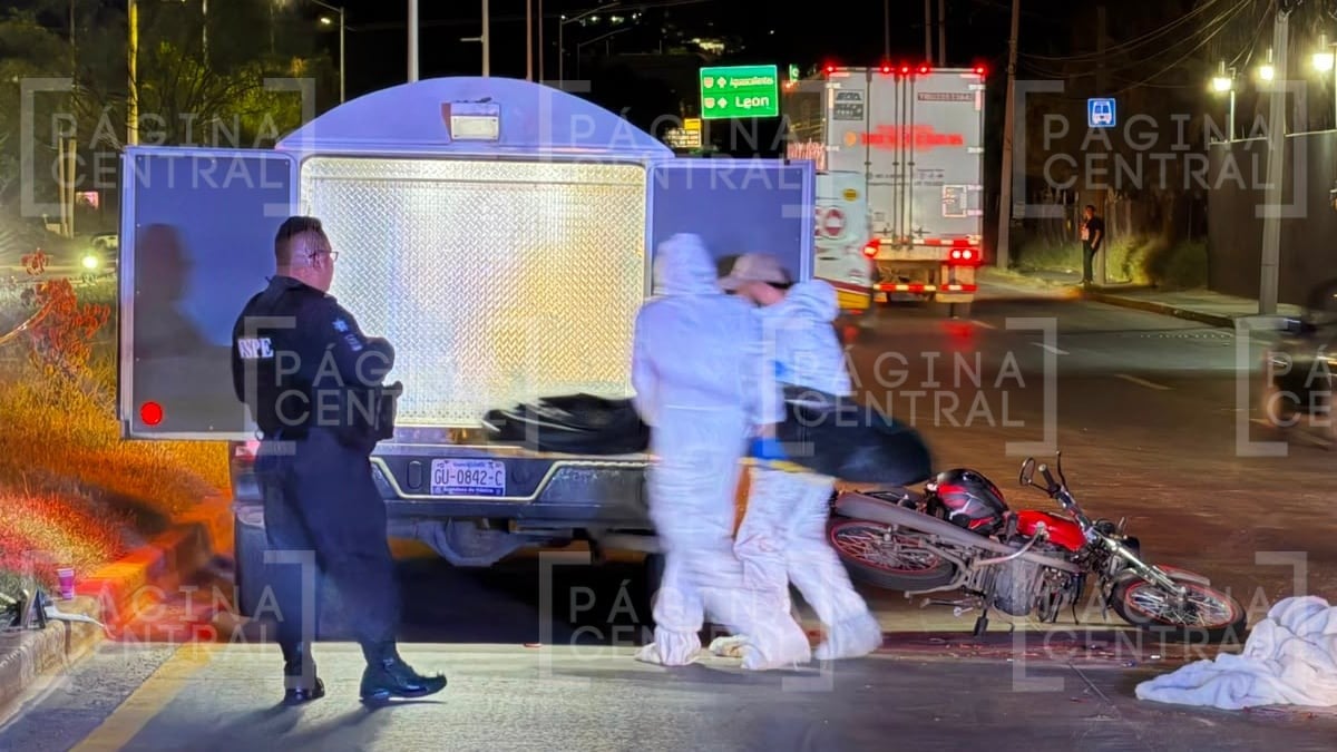 Motociclista muere atropellado tras choque con otra unidad en Eco Bulevar León-San Francisco