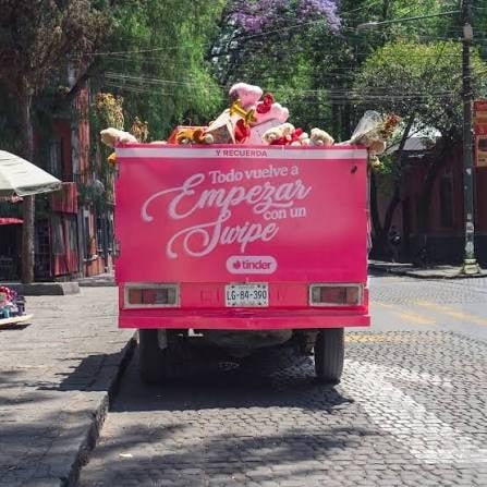 Tinder lanza basurero para regalos