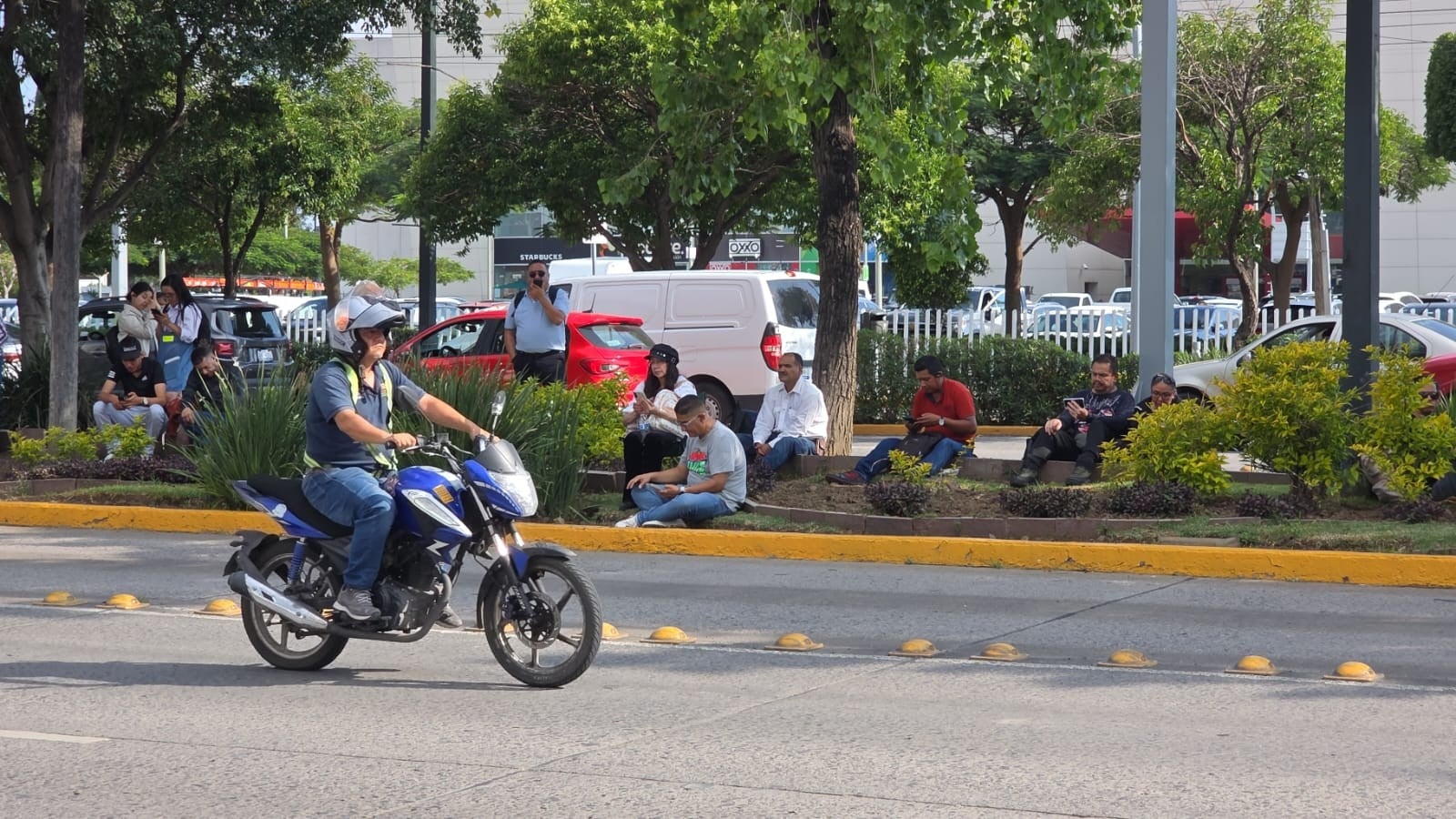 Golpe al bolsillo y complicaciones de traslado: así vivieron padres el examen de la UNAM en León