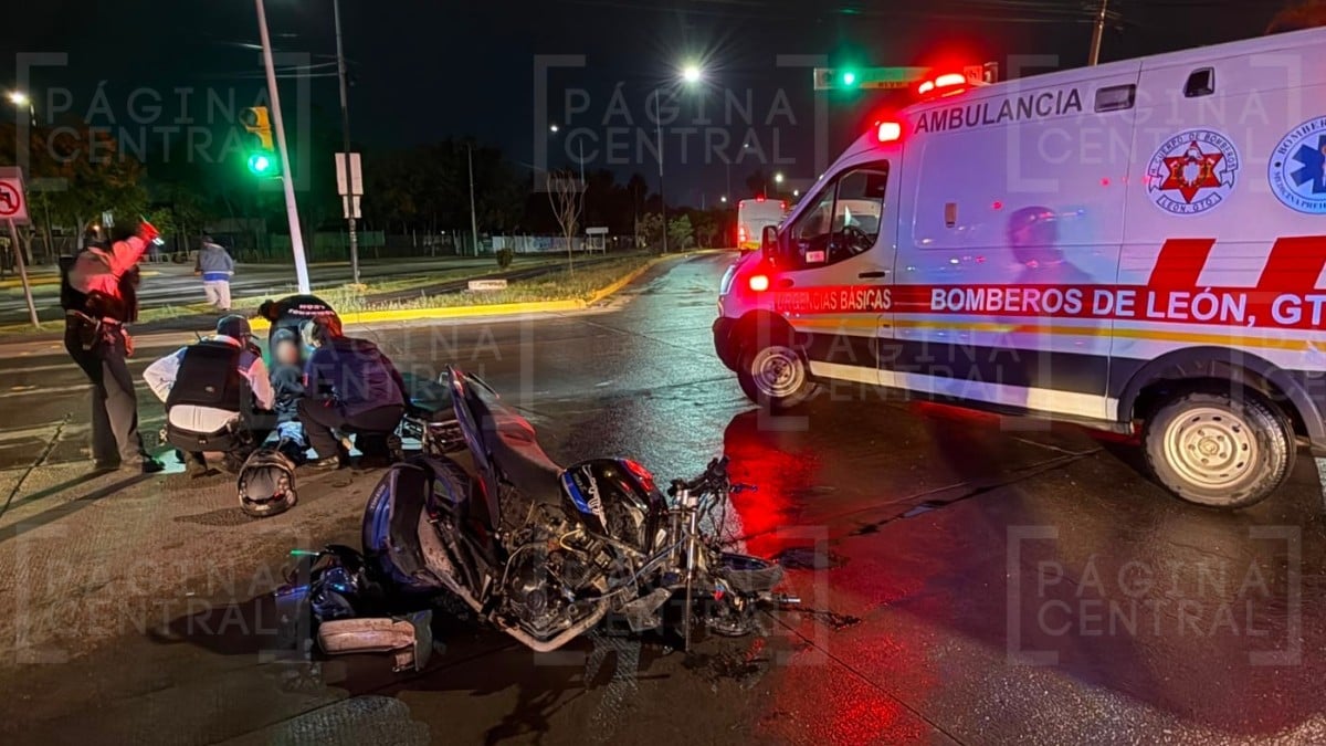 ¡Encontronazo! Repartidor queda muy grave tras chocar con auto en Delta