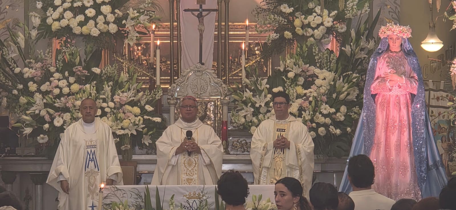 Celebran en León la tradicional festividad de la Virgen de las Manzanas