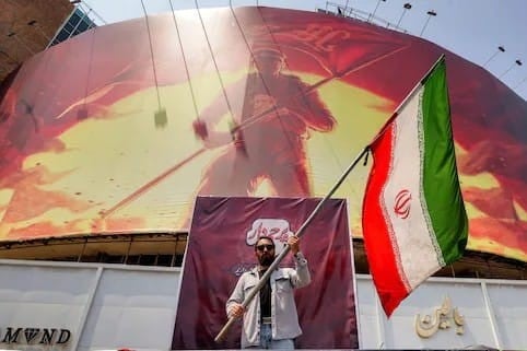¡Oferta mortal! Ofrece Irán “recompensa” por soldados americanos