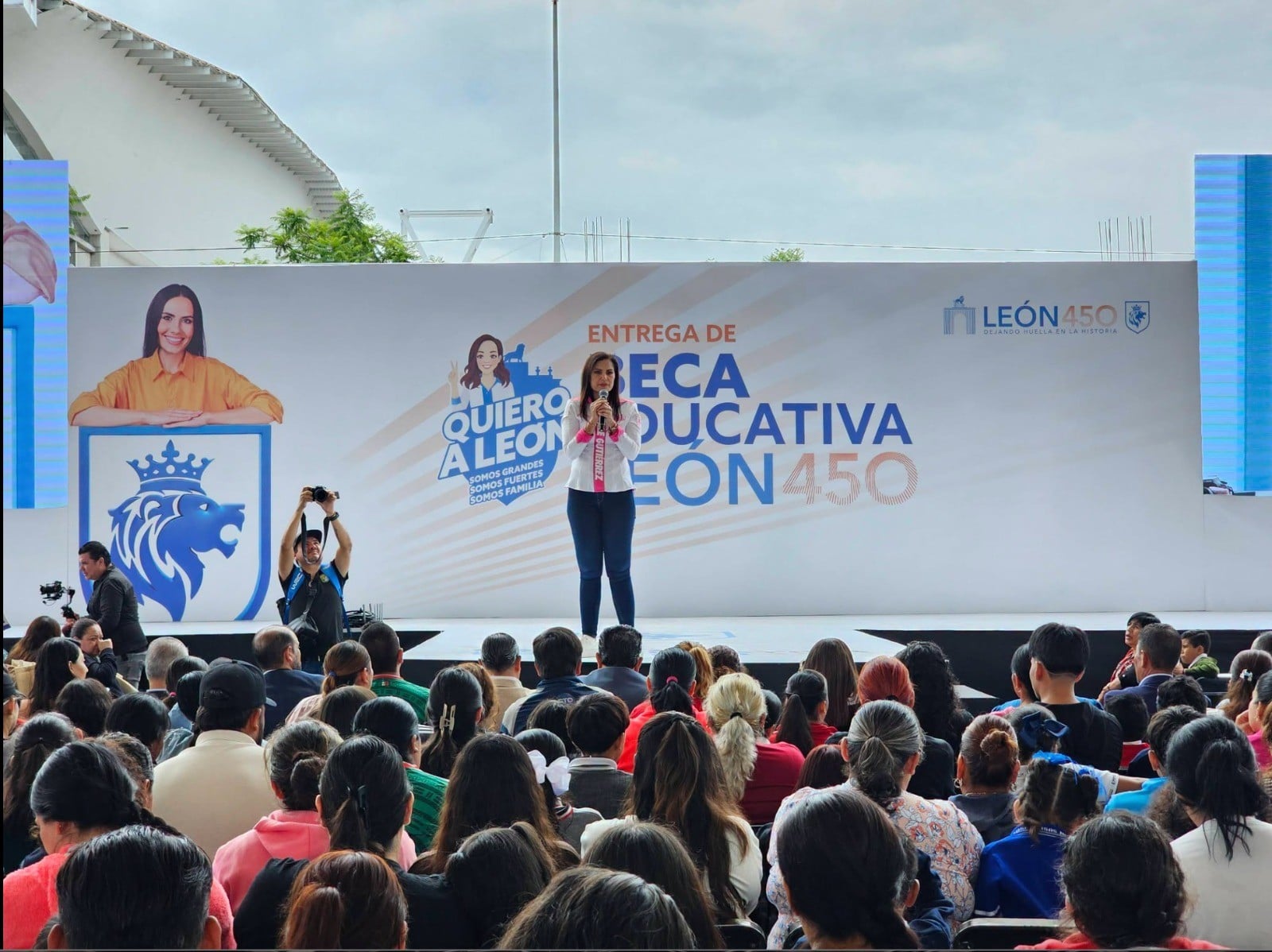 ¿Habrá más becados en León? Así buscan ampliar la cobertura