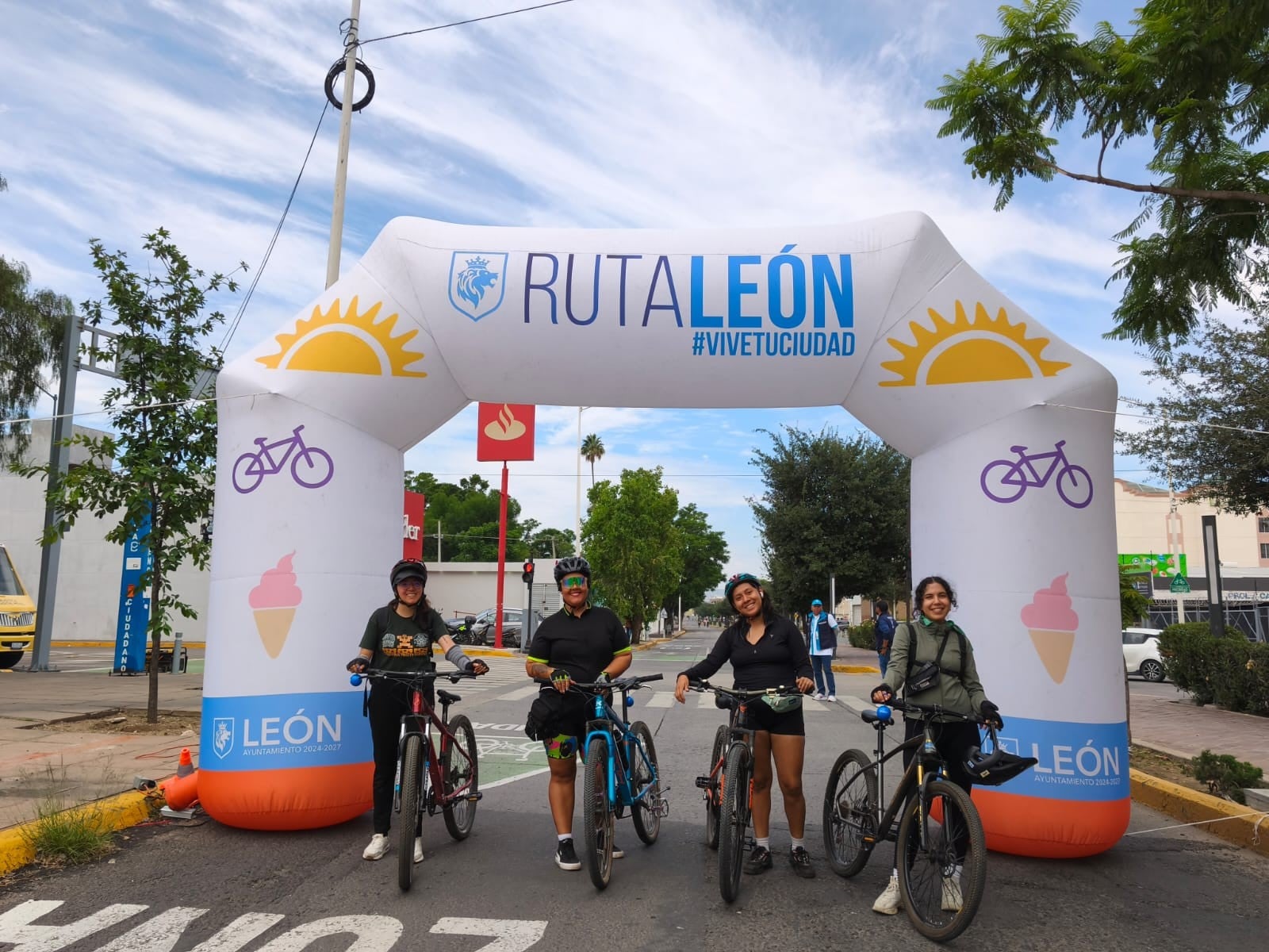 Ruta León celebra cuatro años con más de 4 mil asistentes en edición de aniversario