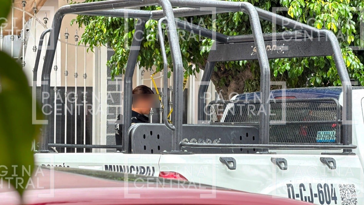 Un hombre murió al caer de una azotea mientras realizaba trabajos en una vivienda de la colonia Parques del Sur, en León