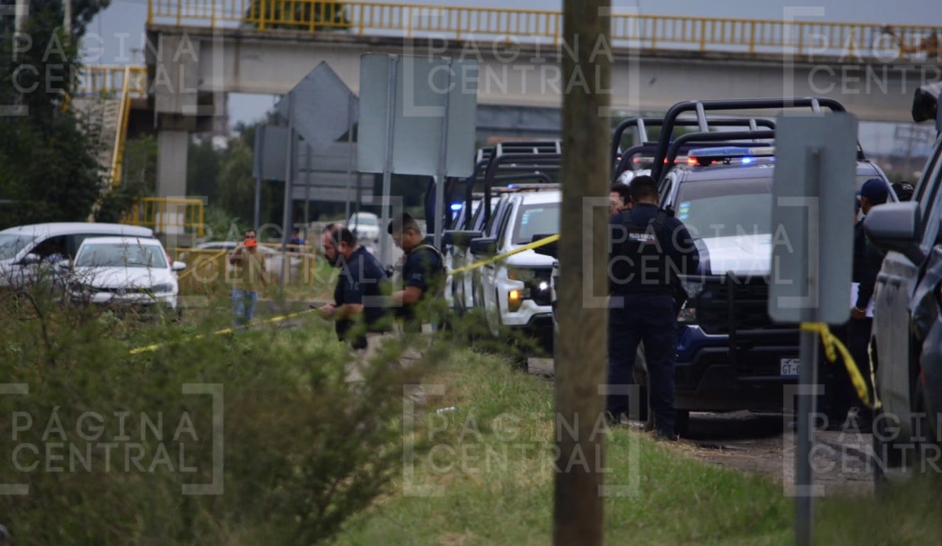 ¡Alerta roja! Encuentran dos cuerpos tirados en plena carretera frente a Condumex