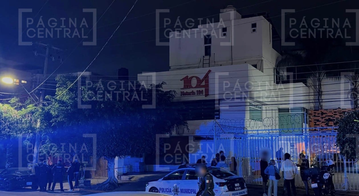 ¡Atentado en Jardines del Moral! Lanzan bomba molotov contra notaría pública