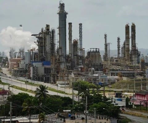 Petróleo venezolano será para Estados Unidos: Trump