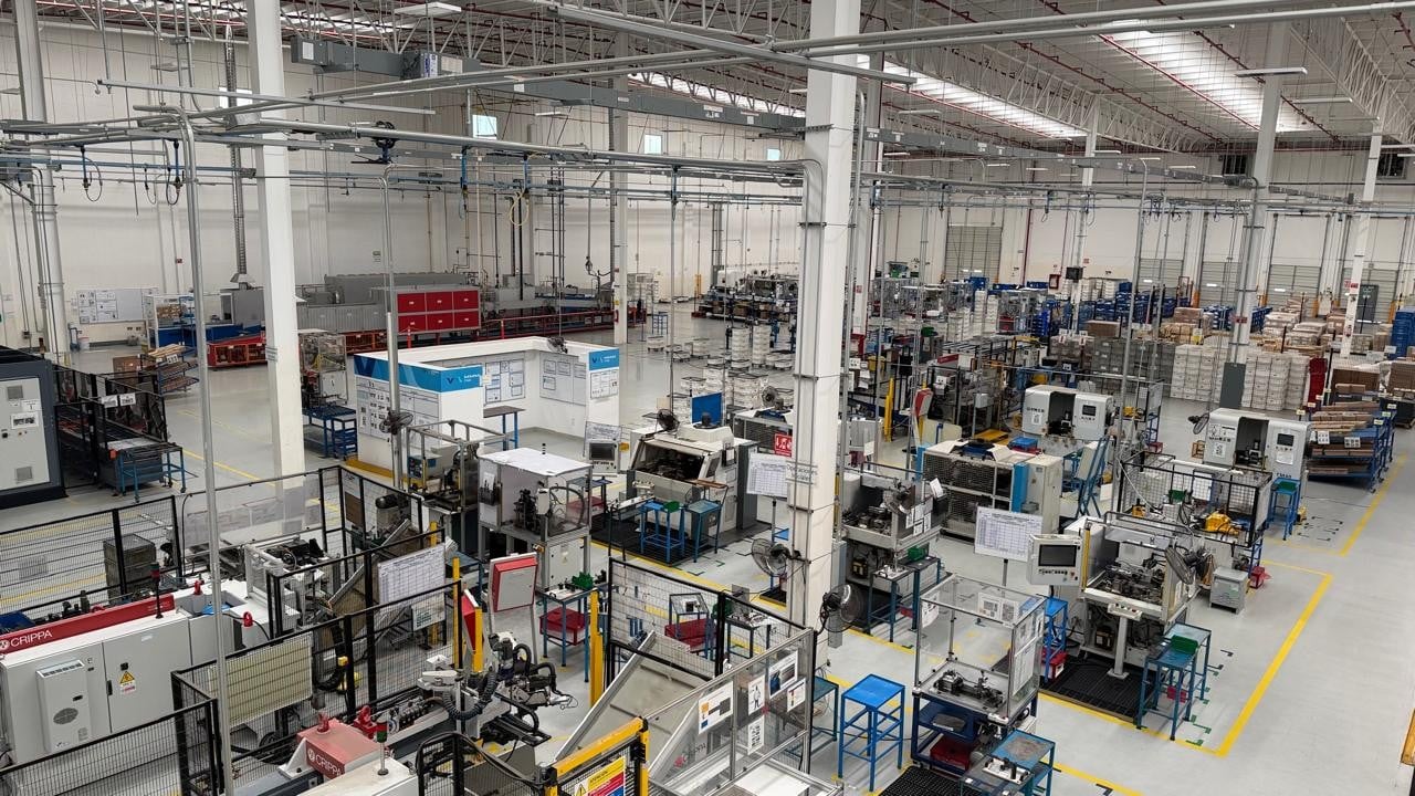 ¡No aguantan! Tres meses sin trabajar y ahora con medio sueldo: empleados preparan protesta