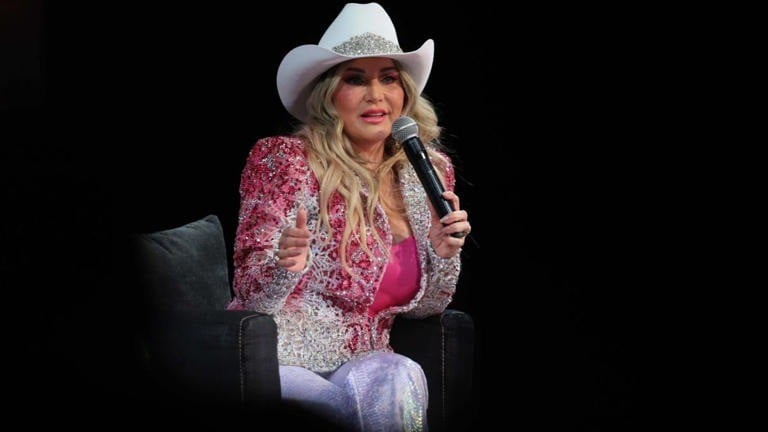 Alicia Villarreal explicó cómo nació “Te quedó grande la yegua”, ¿para quién es?