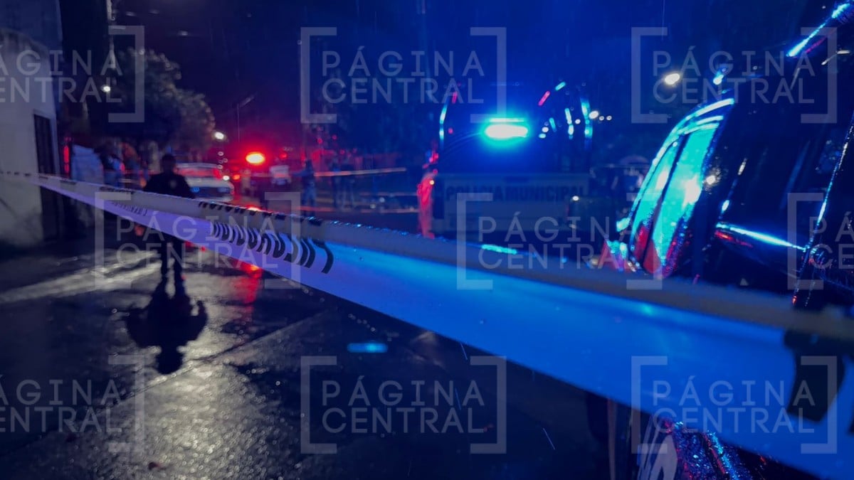 ¡Su cuerpo quedó dentro de su auto! Asesinan a un hombre en Joyas de Castilla