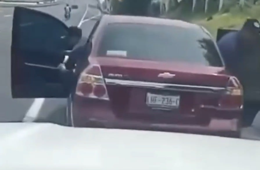 VIDEO ¡Alerta! Ahora con este método roban en carreteras
