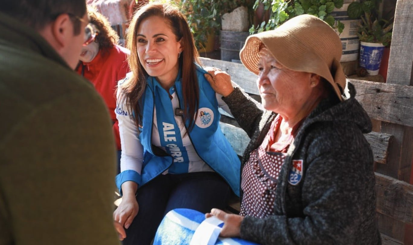 ¡Más abrigados que nunca! Campaña invernal en León suma pijamas, chalecos y calcetas