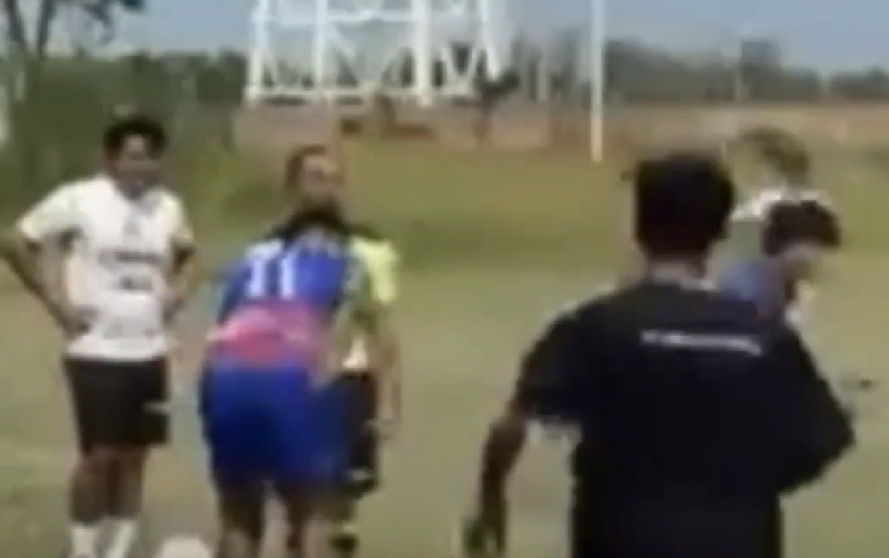 ¡Ataque en partido de futbol llanero! Balacera en pleno juego deja fatal saldo