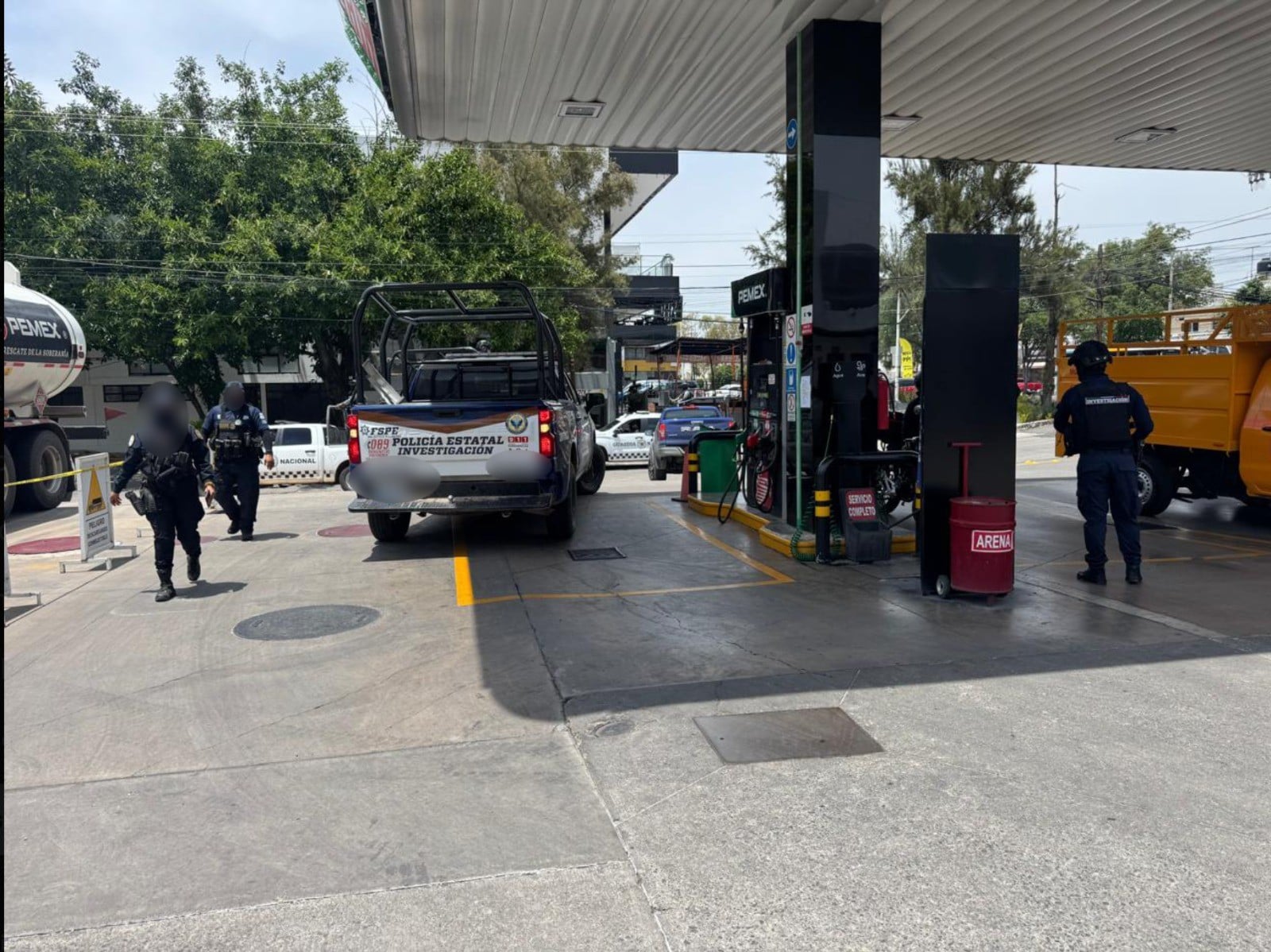 ¡Cateo! Parecía una gasolinera cualquiera, hasta que llegó la autoridad y se llevó 10 equipos