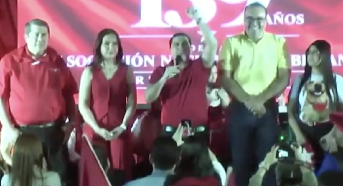 VIDEO ¿A votar? Político hizo esta insólita promesa si gana las elecciones