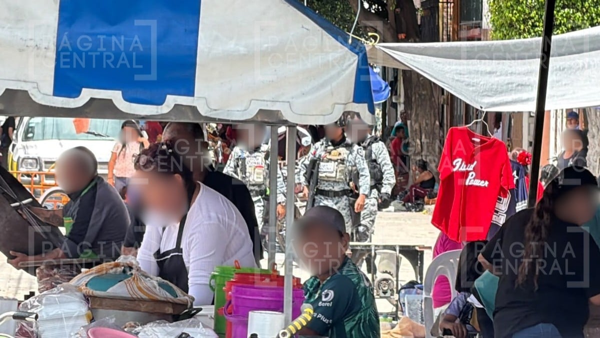 ¡Baleado cerca de tianguis! Le dieron balazo en la mano a Brandon y se fue corriendo a casa