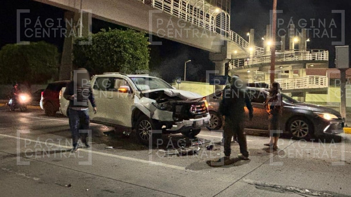 ¡Justo antes de que llegara Sheinbaum! Fuerte choque activa operativo frente a Región Militar