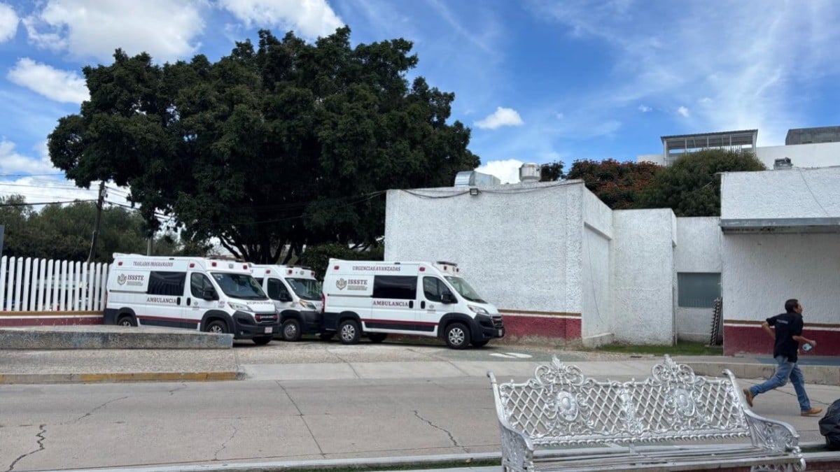 “Compro medicina o doy de comer a mi familia” Pacientes de ISSSTE León están hartos del trato