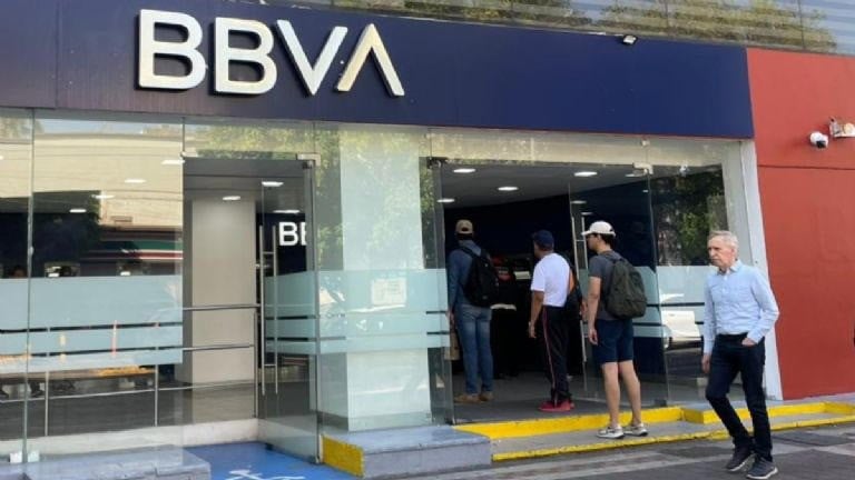 BBVA reduce horario de atención en sucursales de México a partir del 5 de octubre