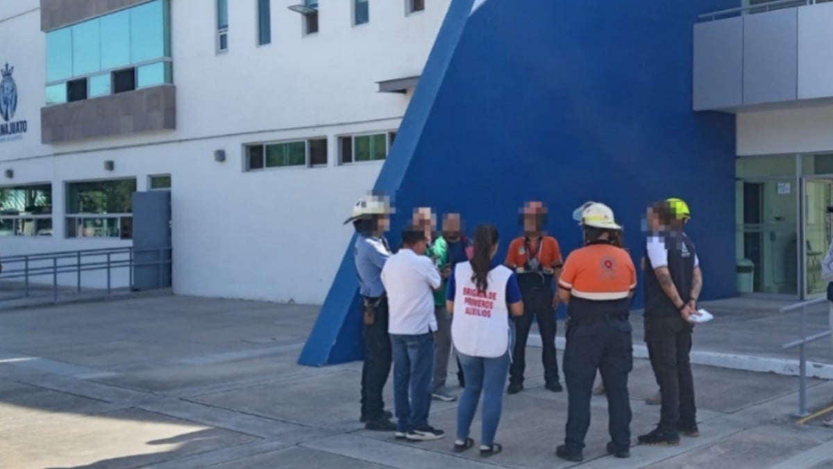 Derrame de formol en preparatoria