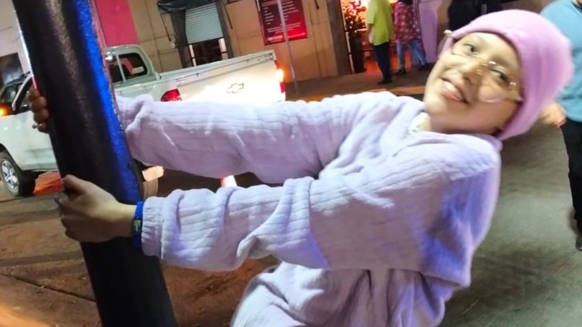 Frida tiene 10 años y enfrenta una batalla que no la deja de sonreír; ¡así puedes ayudarla!
