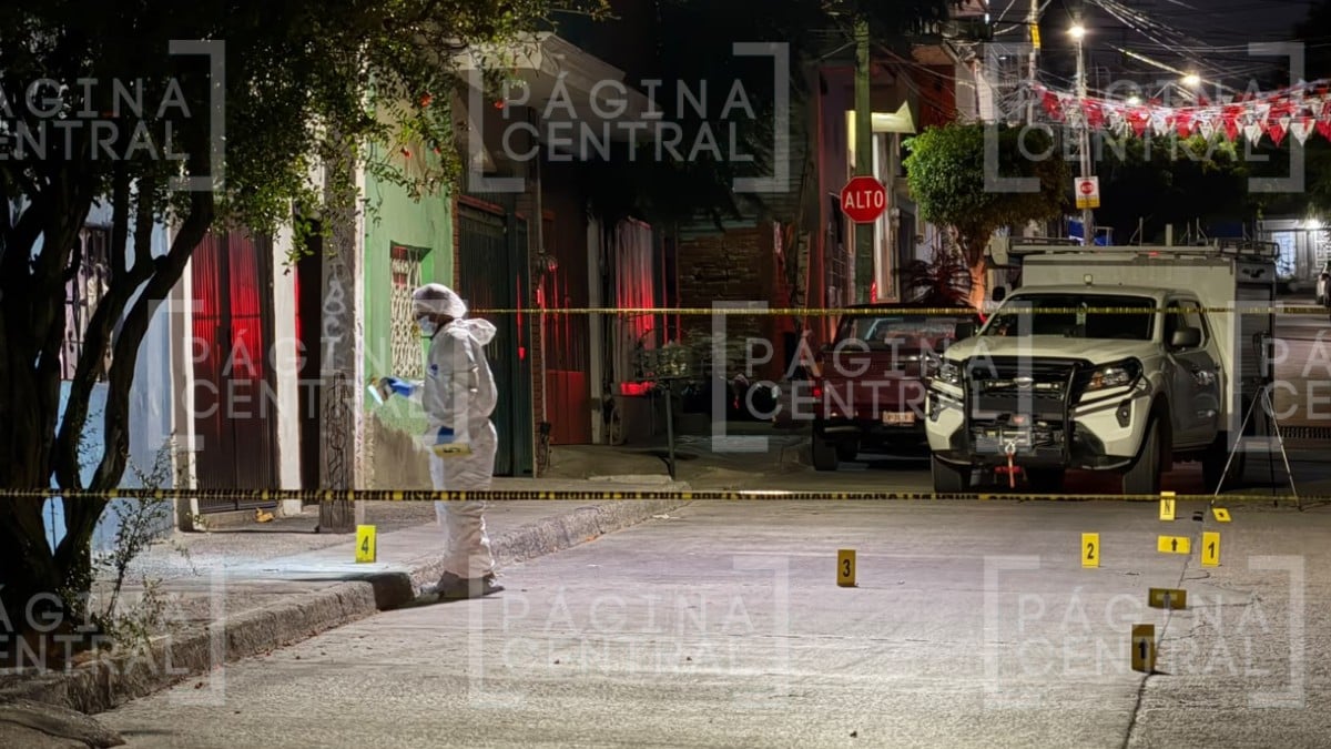 Vecinos vieron impactos de bala en una casa y se asomaron dentro; había un hombre sin vida