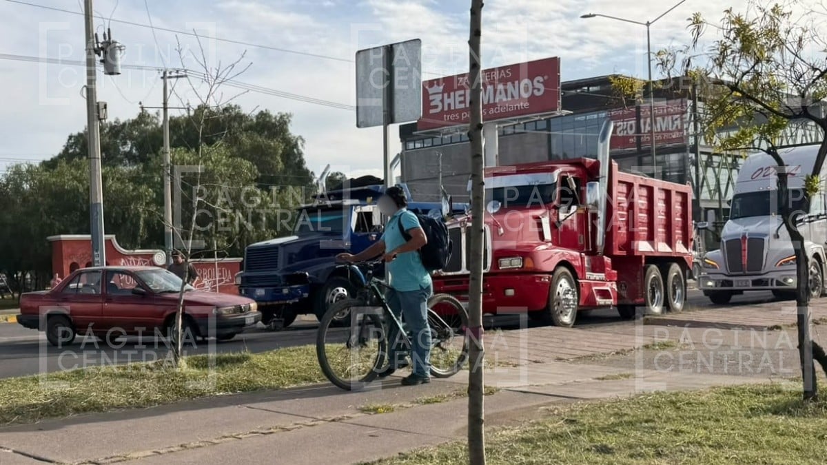 ¡El tráfico se volvió un caos! ¿Qué pasó en el Morelos?