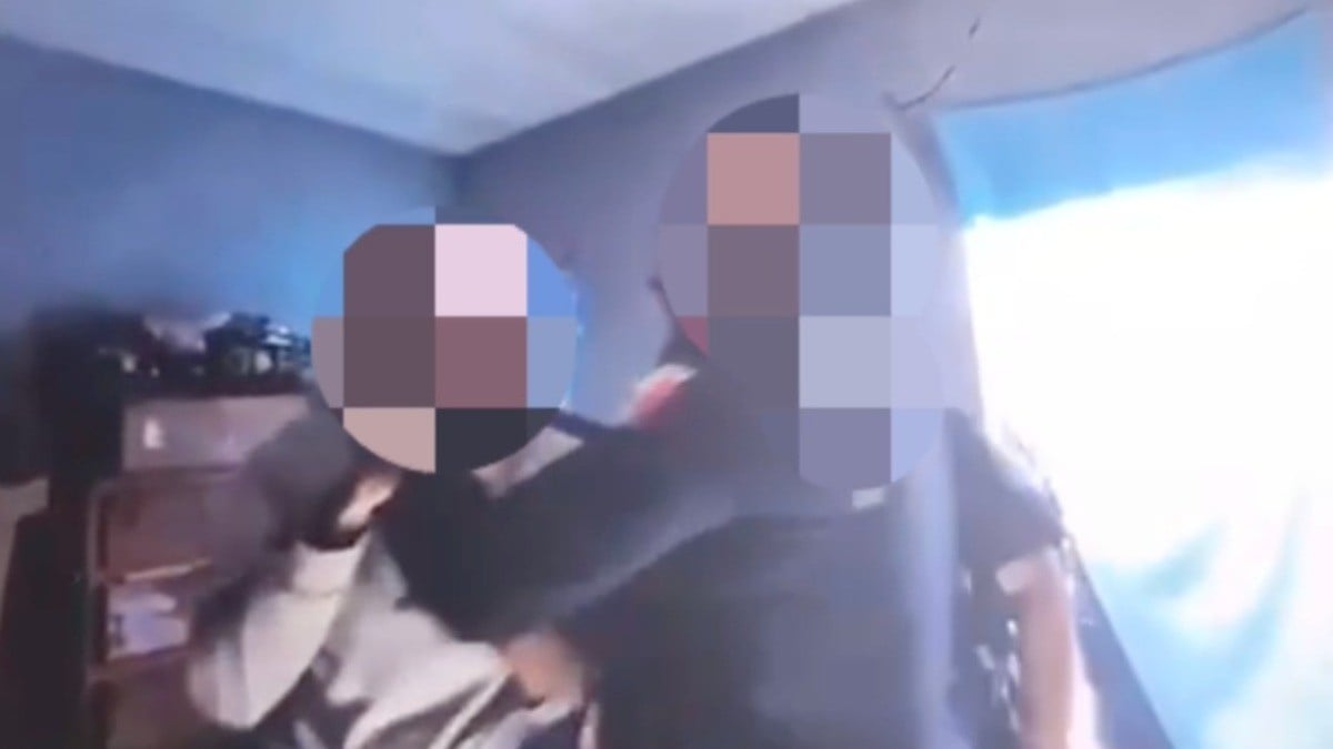 VIDEO ¡Entre gritos! Un policía de León tomó del cuello a una mujer y lo graban; ya investigan