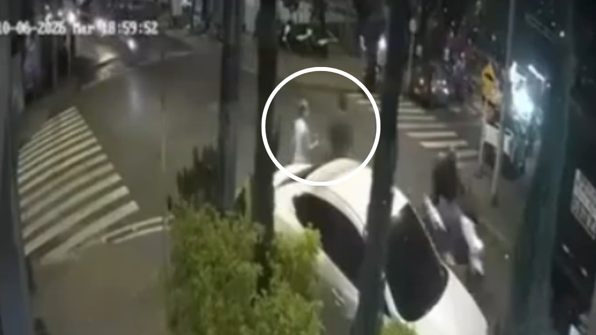 VIDEO Adulta mayor muere atropellada por una moto y casi linchan a los responsables
