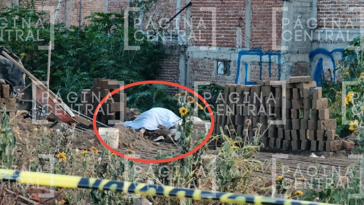 Los atacaron mientras trabajaban; balacera en negocio de ladrillos deja un muerto