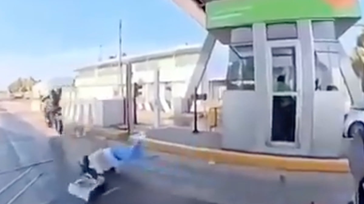Motociclista evitó pagar en la caseta