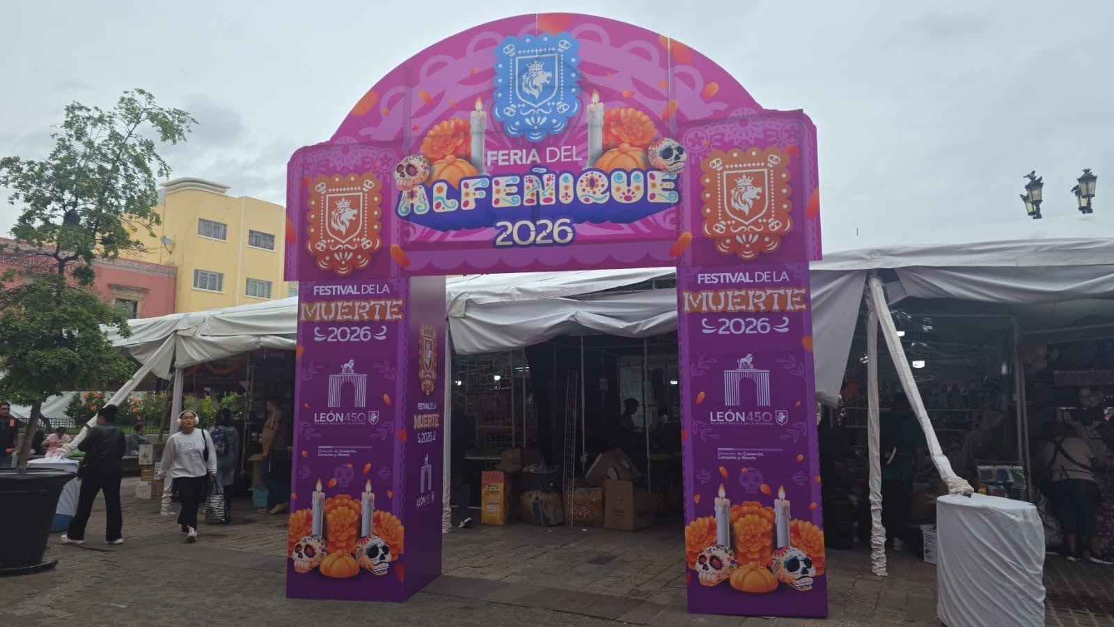¿Qué puedes comprar con 3 pesos? Así luce la Feria del Alfeñique en León y estos son sus precios