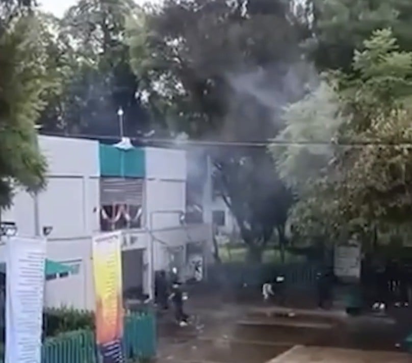 VIDEO ¡Otro ataque en una escuela! Reportaron explosiones en esta preparatoria