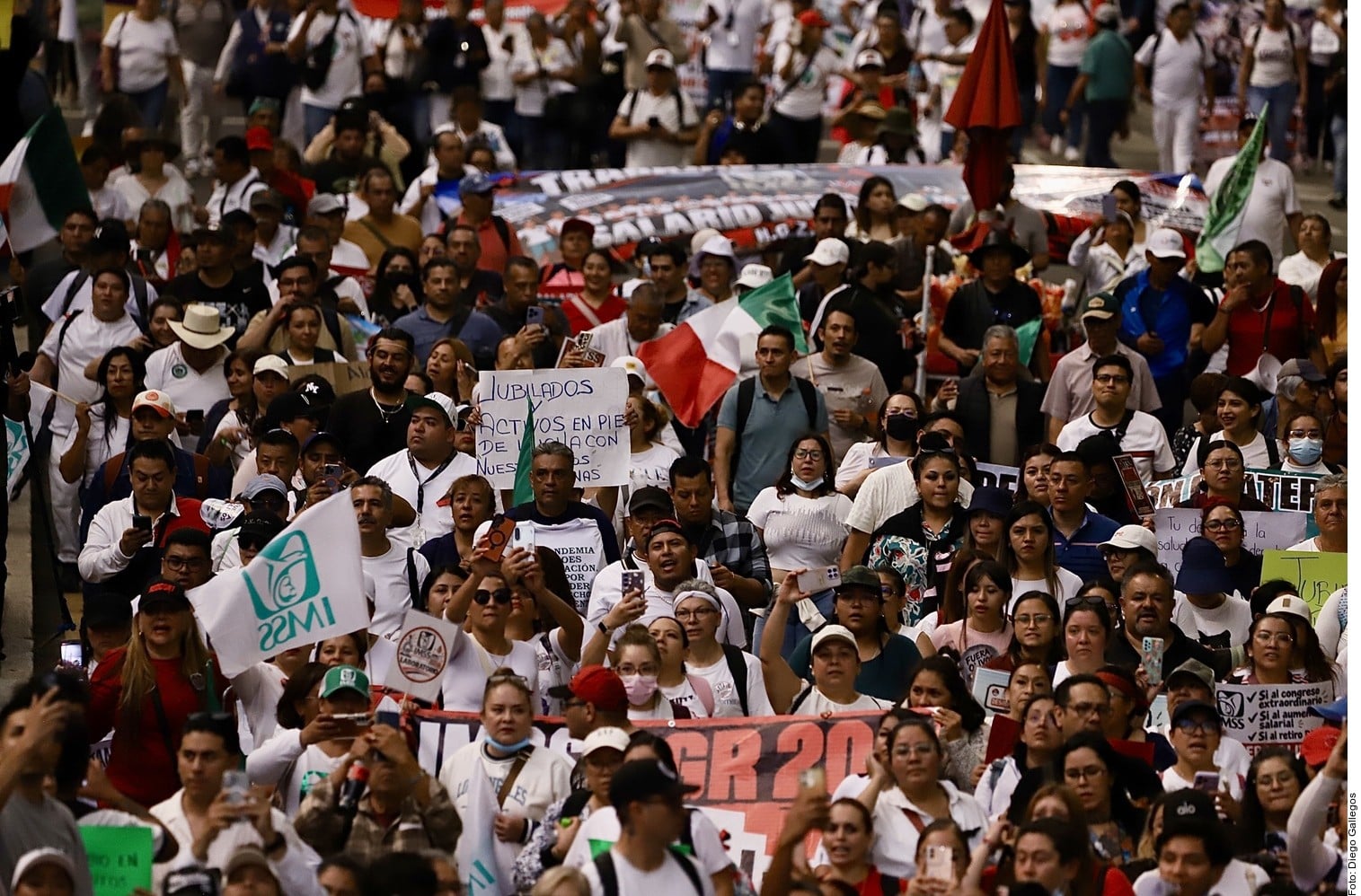 Minimiza Claudia Sheinbaum marcha del IMSS; acusa oportunismo