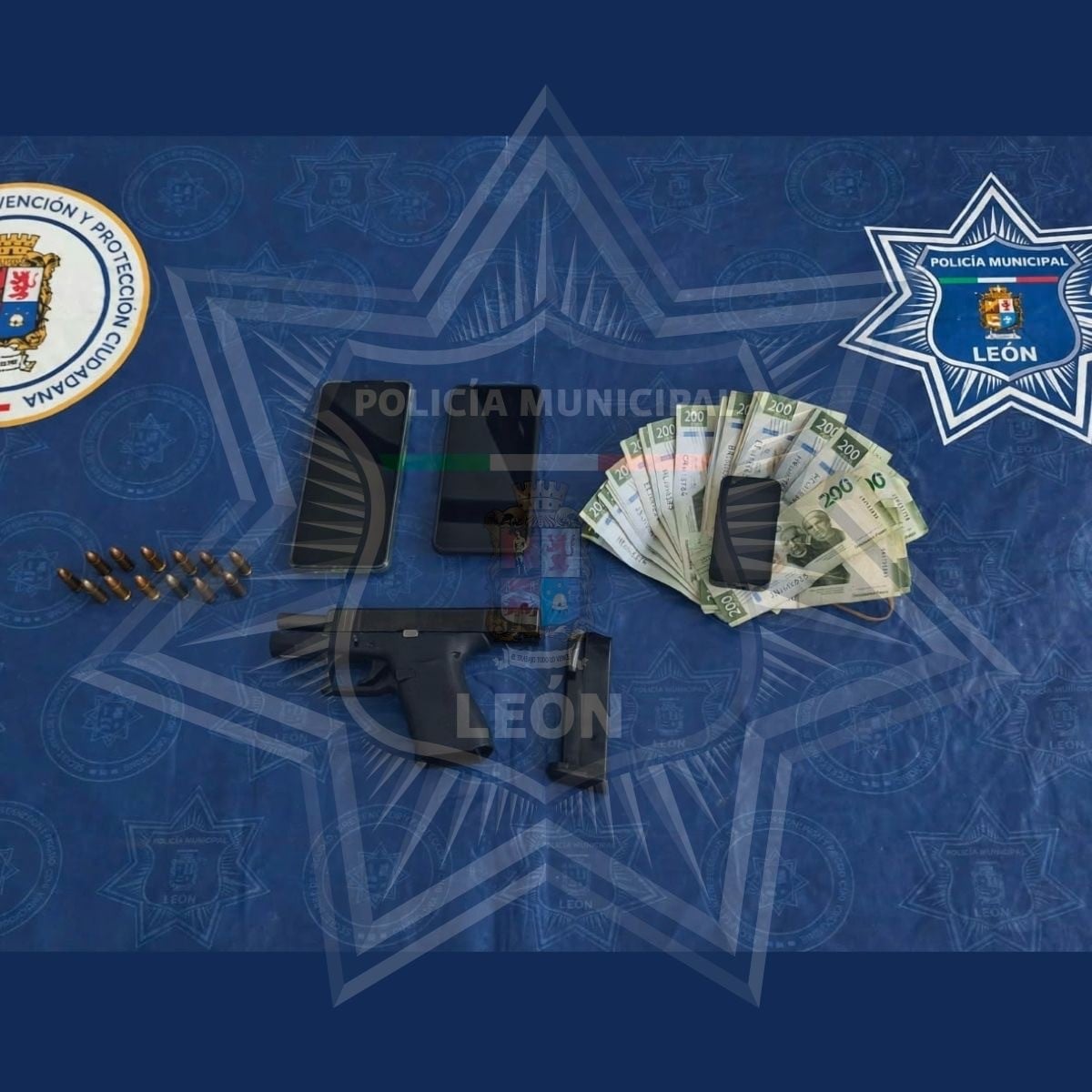 Policía de León detuvo a dos hombres por un robo violento en Gran Jardín; les aseguró una pistola, cartuchos y una camioneta