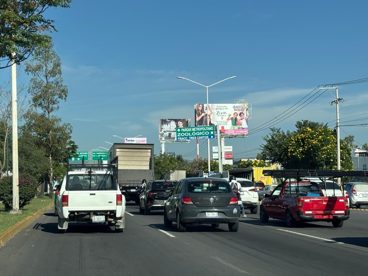 “Se colapsó al día siguiente”: Empresarios exhiben fallas del bulevar Cañaveral; alertan caos vial