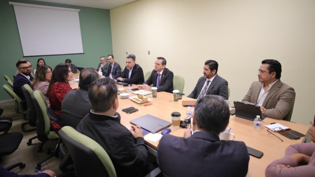 ¡A junta! Estado y Municipio se reúnen por el tema del puente del bulevar Aeropuerto