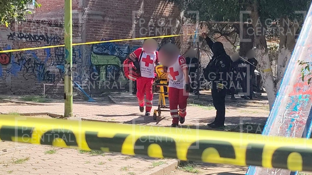 Pareja atacada a balazos en Silao