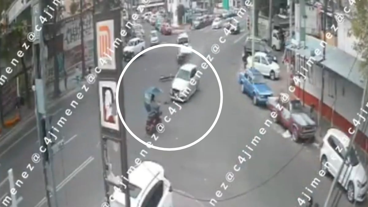 VIDEO Iba huyendo de la policía pero terminó atropellando y matando a un funcionario