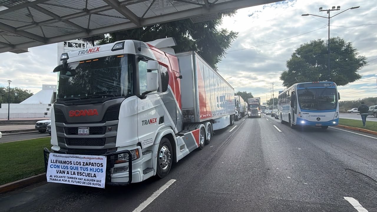 ¡Toma precauciones! Avanzan movilizaciones de transportistas en carreteras de Guanajuato