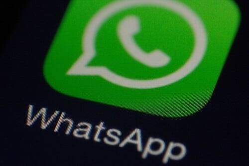 El truco oculto de WhatsApp que te permite escanear documentos y enviarlos en PDF desde tu celular