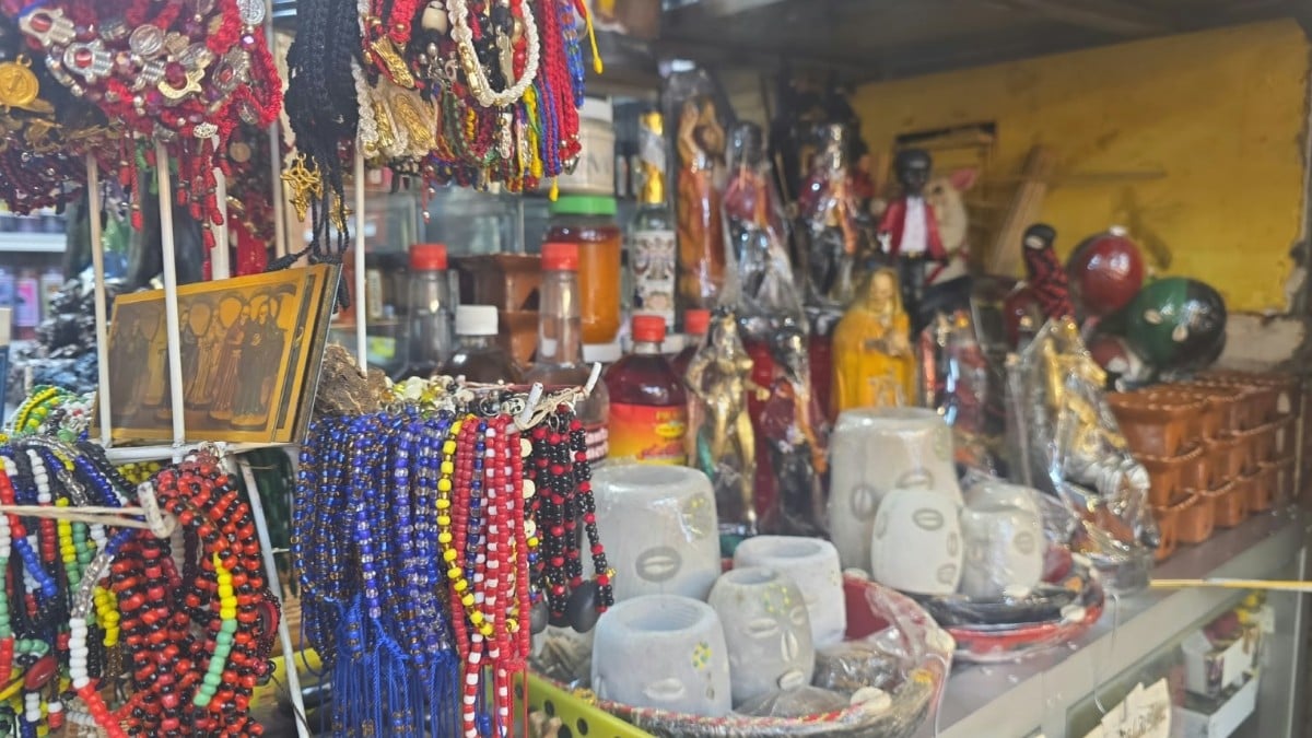 ¡Leoneses se preparan para el Día de Muertos! Impulsan ventas de copal y carbón en mercados