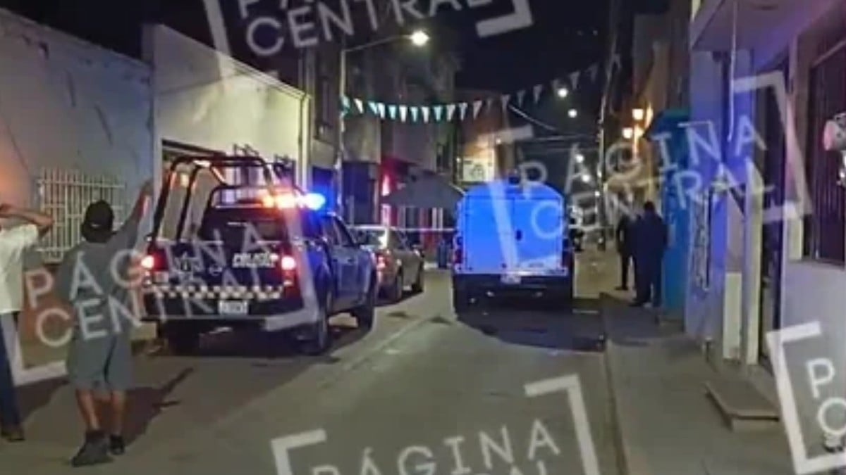 Asesinan a balazos a una mujer dentro de un negocio de comida en plena Zona Centro