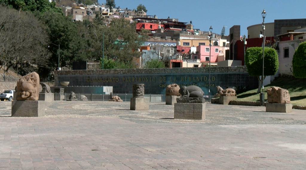La Plaza de la Ranas a días del Rally.