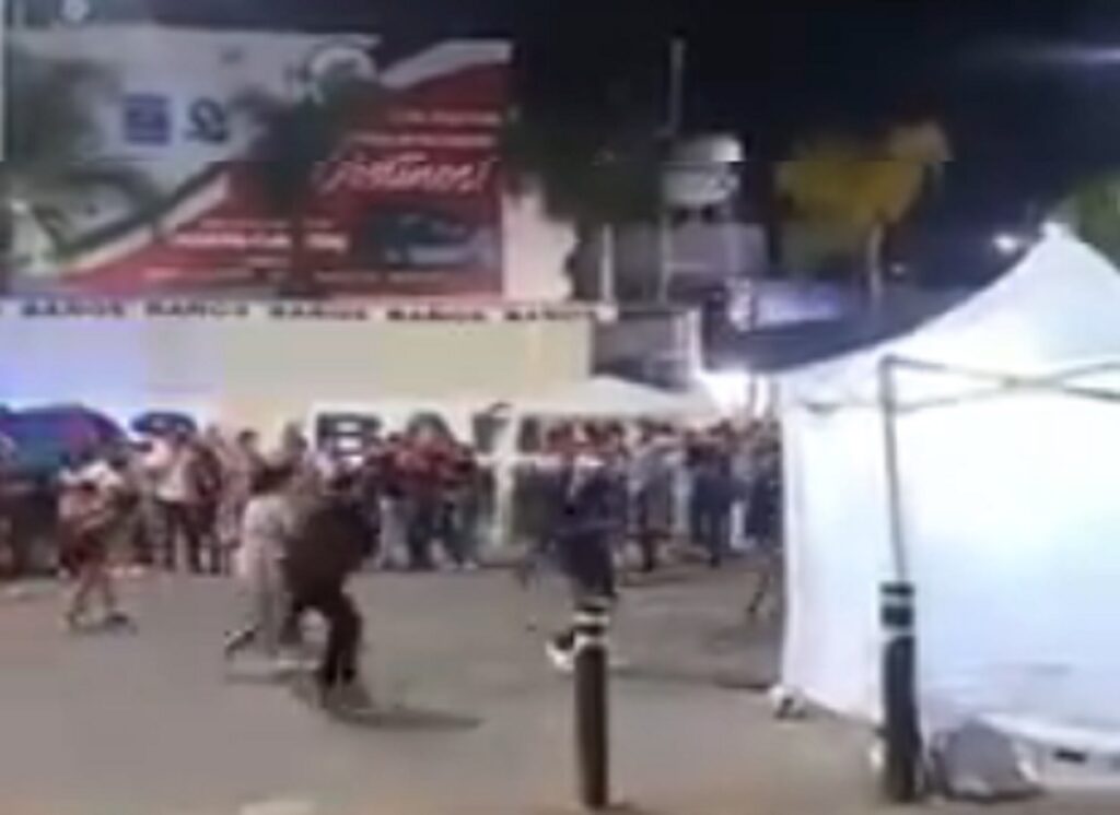 Momento de la riña en la Feria de San Marcos. Foto: Redes Sociales