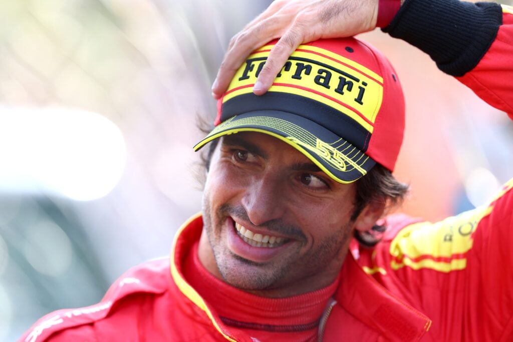 El español Carlos Sainz saldrá primero en Italia. Foto: Twitter Fórmula Uno