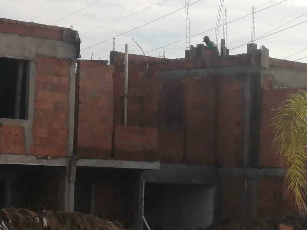 En Guanajuato capital se construyen casas con un costo superior al millón de pesos. Foto: Página Central