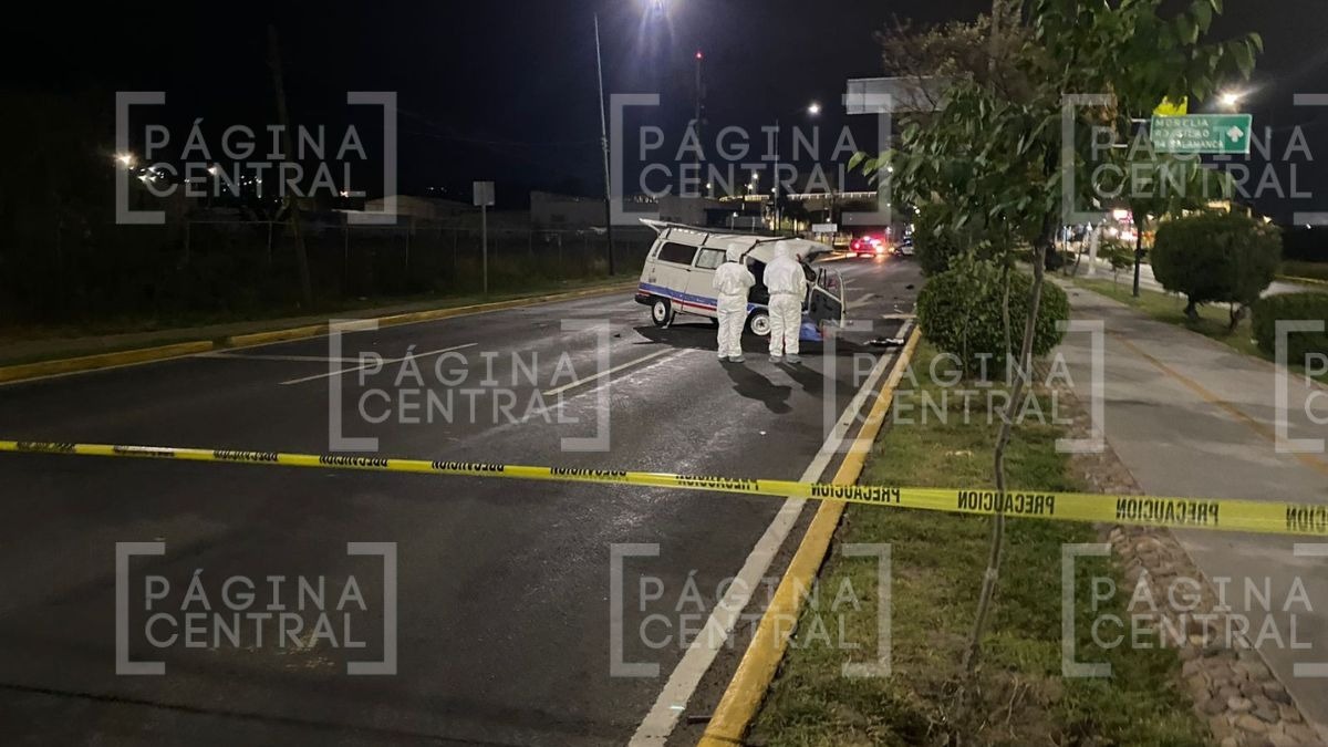 Joven murió al chocar combi en el Morelos en León