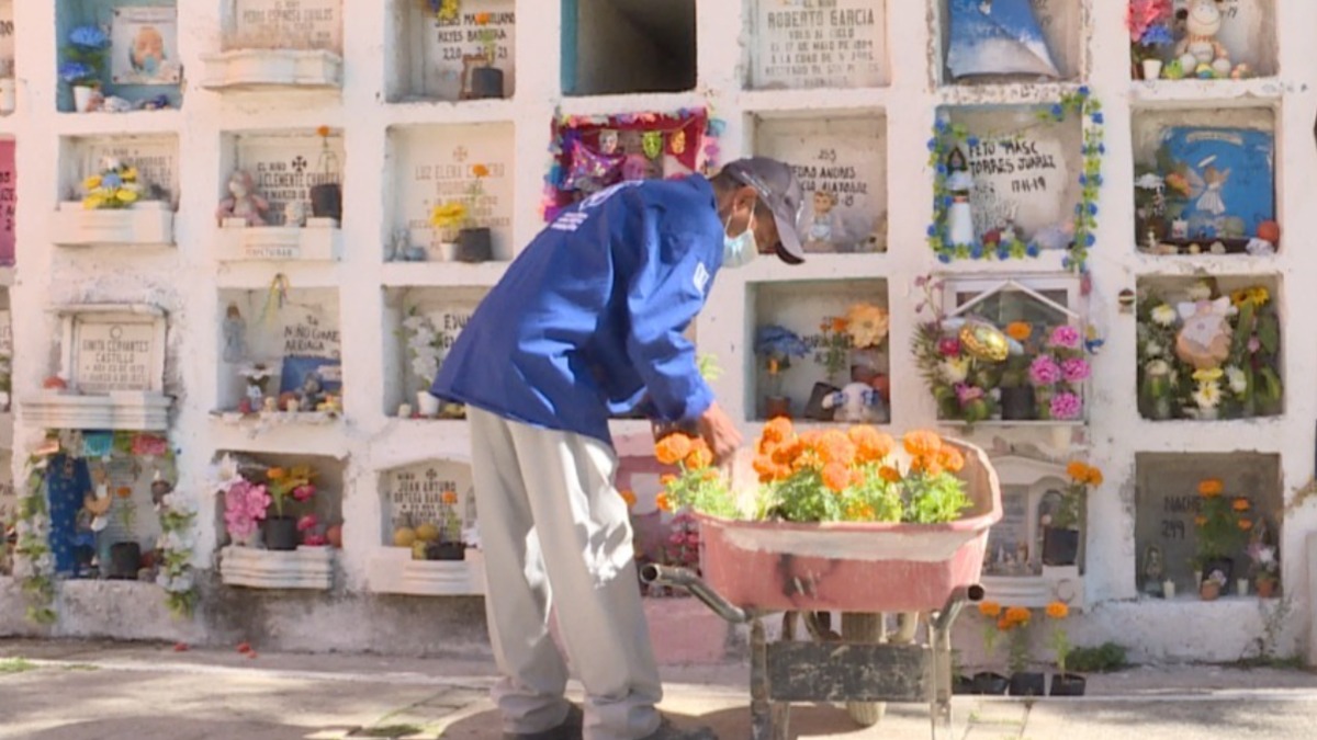 La vida del sepulturero en León